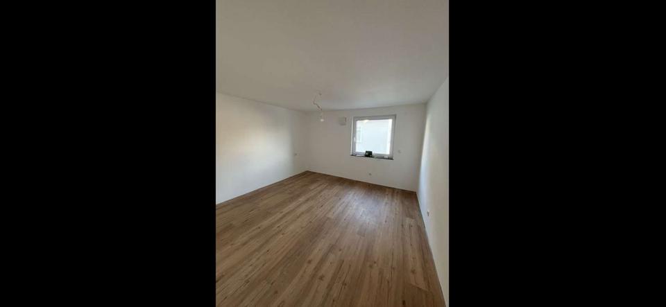 Etagenwohnung Fellbach Oeffingen - 2 Zimmer, 60 m&sup2;, 1.300&euro; | Angebot:25540809