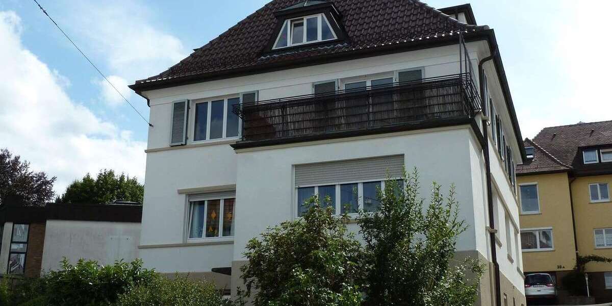 Etagenwohnung Stuttgart Botnang - 4 Zimmer, 110 m&sup2;, 1.690&euro; | Angebot:26216818