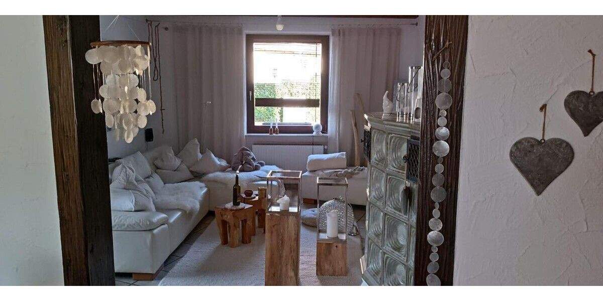 Etagenwohnung Neunkirchen Innenstadt - 3 Zimmer, 120 m&sup2;, 900&euro; | Angebot:25665458