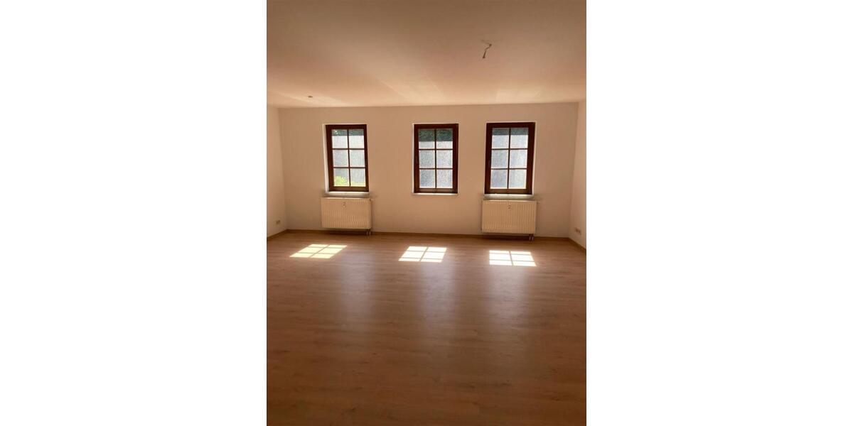 Etagenwohnung Leisnig - 2 Zimmer, 68 m&sup2;, 299&euro; | Angebot:26041736
