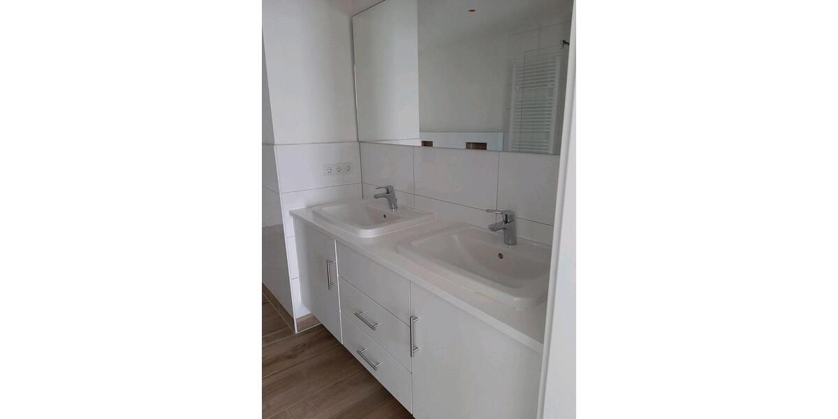 Maisonettenwohnung Neuenhaus - 3 Zimmer, 105 m&sup2;, 990&euro; | Angebot:26553754
