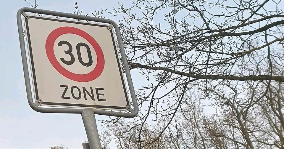 Etagenwohnung Hötensleben - 4 Zimmer, 71 m&sup2;, 370&euro; | Angebot:26246880