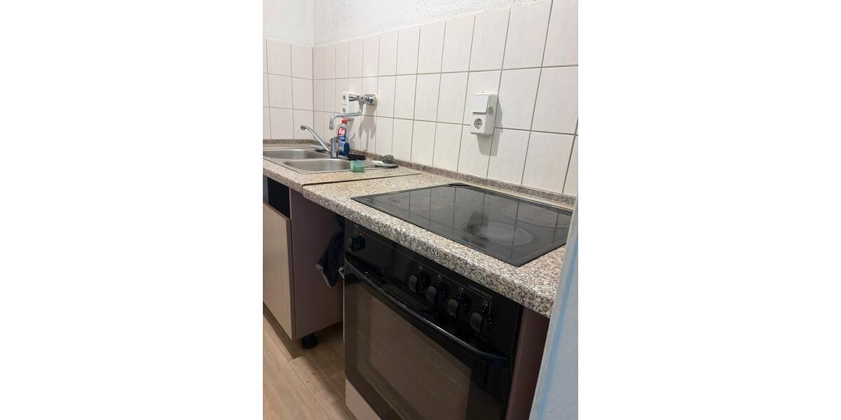 Hochparterre Freital - 1 Zimmer, 34 m&sup2;, 350&euro; | Angebot:24701339