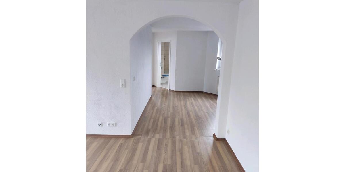 Dachgeschoßwohnung Amstetten - 1 Zimmer, 74 m&sup2;, 900&euro; | Angebot:24109256