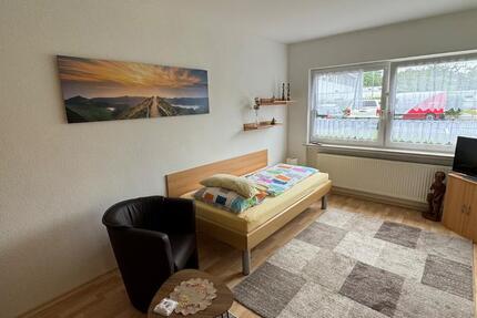 Möblierte Zimmer mit eigener Dusche nur an Wochenend-Heimfahrer 1 zimmer