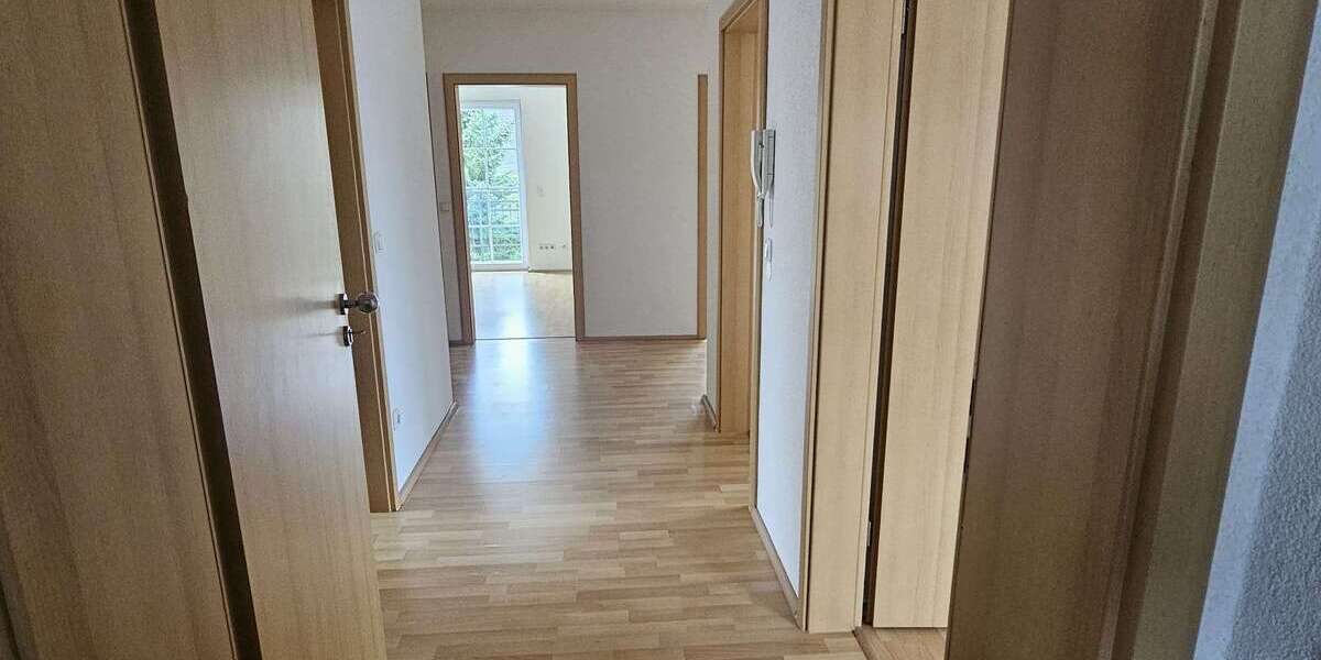 Etagenwohnung Hasselroth - 3.5 Zimmer, 110 m&sup2;, 1.150&euro; | Angebot:26994612