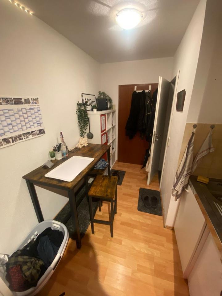 Schöne helle 1 Zimmer-Wohnung mit Balkon (Nähe UNIKLINIK)