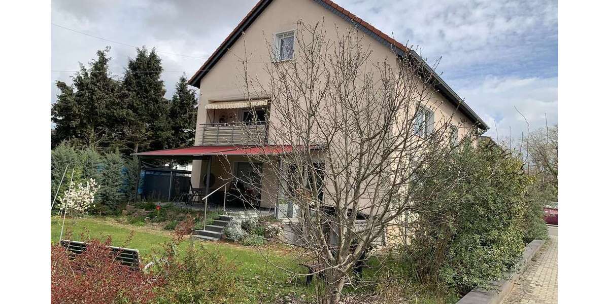 Etagenwohnung Lingenfeld - 4 Zimmer, 110 m&sup2;, 1.000&euro; | Angebot:26032590