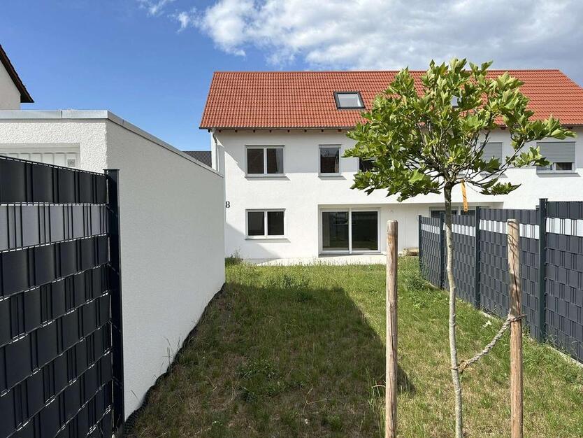 Doppelhaushälfte im Herzen von Löchgau
