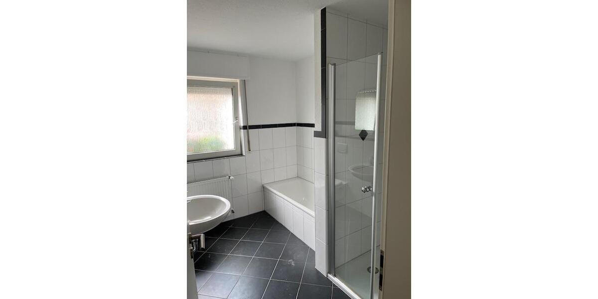 Erdgeschoßwohnung Ense - 2 Zimmer, 85 m&sup2;, 700&euro; | Angebot:26312933