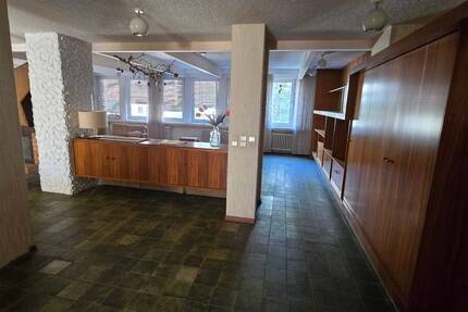 Großzügige 3 ZKB Wohnung mit 70er Jahre Charme 3 zimmer