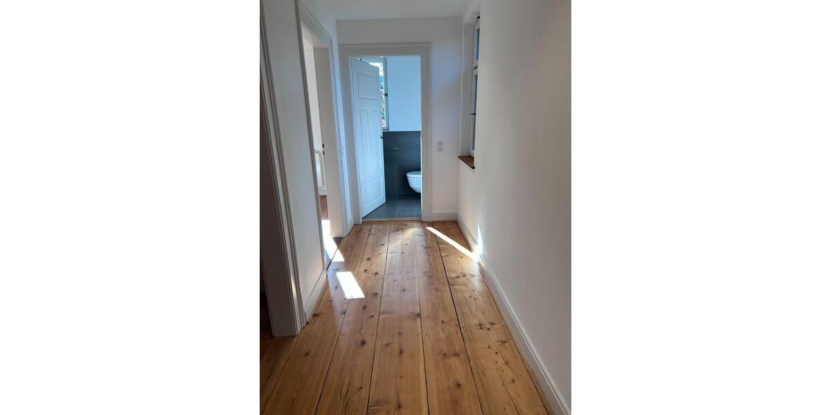 Dachgeschoßwohnung Ravensburg - 5 Zimmer, 153 m&sup2;, 2.475&euro; | Angebot:26562340