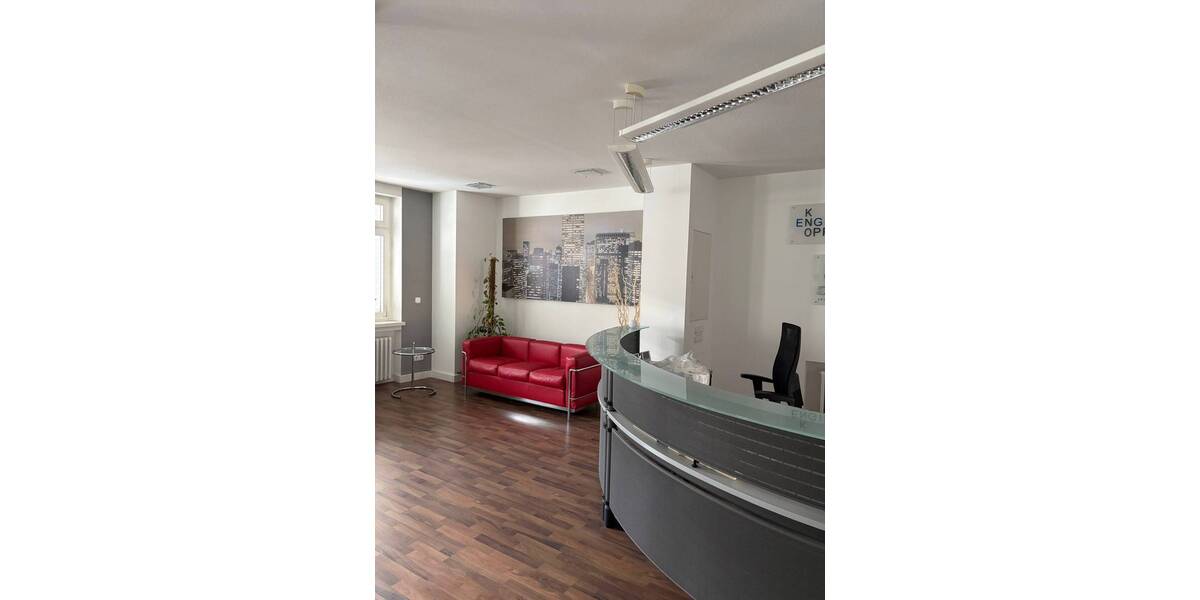 Gewerbeobjekt Kitzingen - 1 Zimmer, 374 m&sup2;, 2.500&euro; | Angebot:25748429