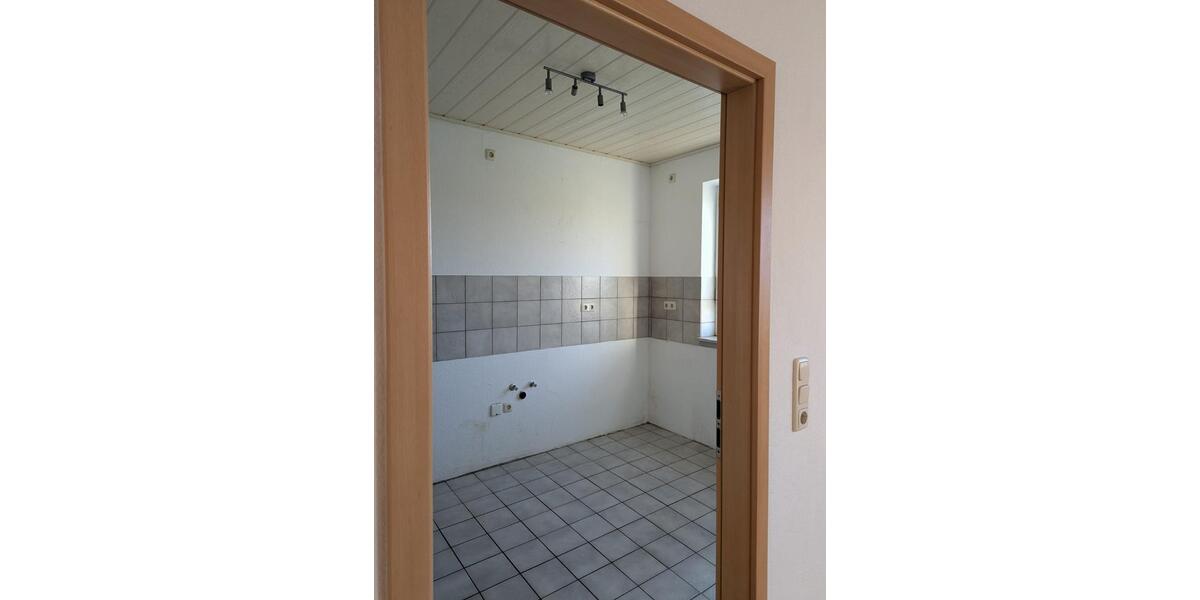 Etagenwohnung Grettstadt - 4 Zimmer, 85 m&sup2;, 600&euro; | Angebot:25415204