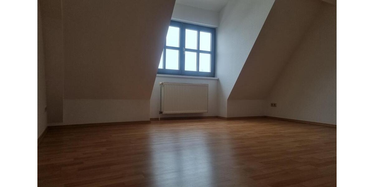 Dachgeschoßwohnung Halberstadt - 4 Zimmer, 117 m&sup2;, 699&euro; | Angebot:24522286