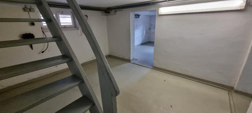 Einfamilienhaus Wiesmoor - 8 Zimmer, 165 m&sup2;, 1.300&euro; | Angebot:26051502