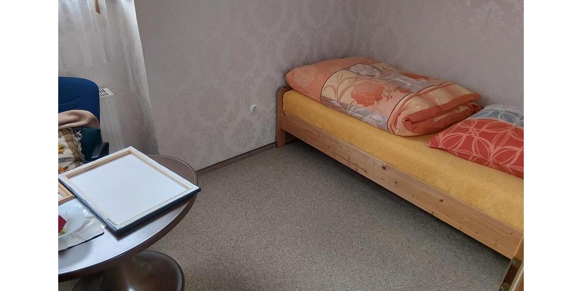 Dachgeschoßwohnung Dillingen an der Donau - 3.5 Zimmer, 65 m&sup2;, 840&euro; | Angebot:26611701
