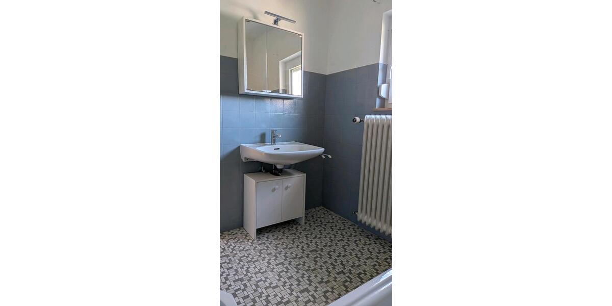 Etagenwohnung Heidenheim an der Brenz - 3 Zimmer, 80 m&sup2;, 800&euro; | Angebot:26598328