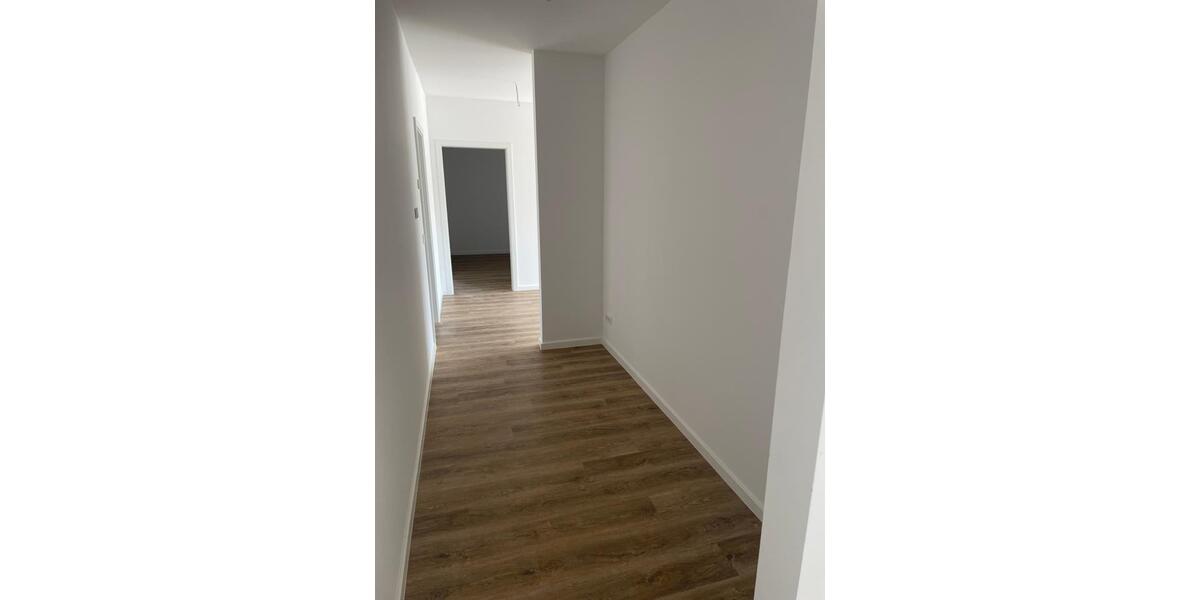 Erdgeschoßwohnung Erkner - 2 Zimmer, 84 m&sup2;, 1.350&euro; | Angebot:19041938