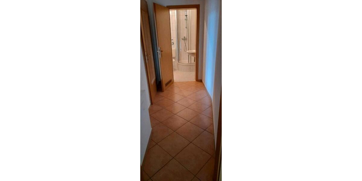 Etagenwohnung Oelsnitz (Erzgebirge) - 2 Zimmer, 47 m&sup2;, 350&euro; | Angebot:26480553