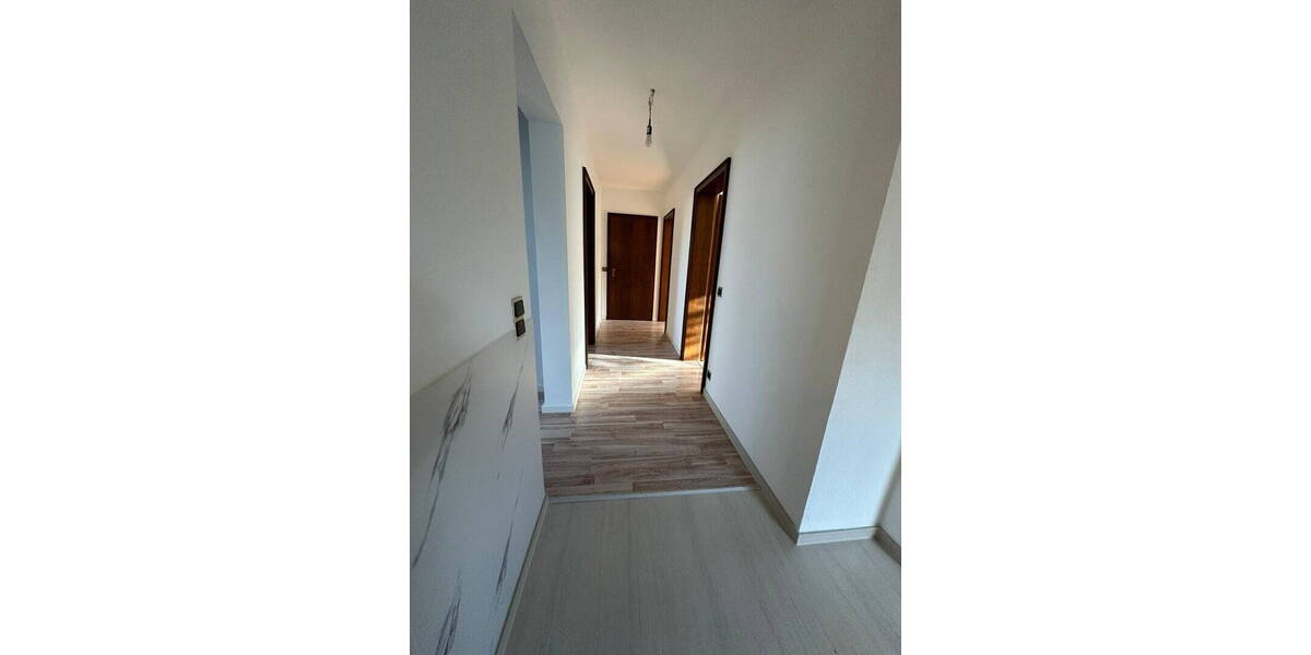 Etagenwohnung Uhingen - 4 Zimmer, 130 m&sup2;, 1.400&euro; | Angebot:26237436
