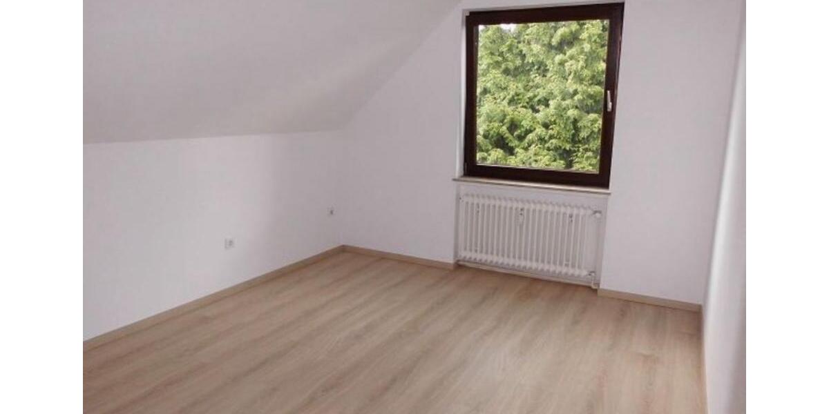 Dachgeschoßwohnung Eystrup - 2 Zimmer, 63 m&sup2;, 600&euro; | Angebot:24746023