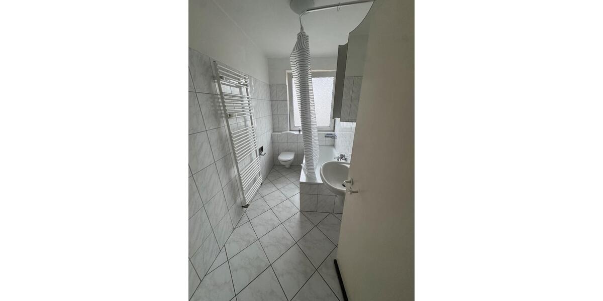 Etagenwohnung Wuppertal - 1 Zimmer, 33 m&sup2;, 420&euro; | Angebot:25217891