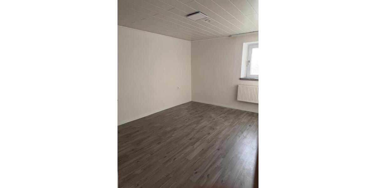 Erdgeschoßwohnung Olpe - 3 Zimmer, 70 m&sup2;, 600&euro; | Angebot:25395166
