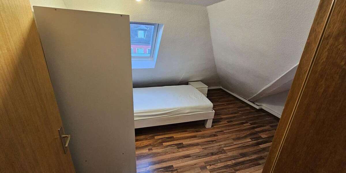 Zimmer Essen Frohnhausen - 4 Zimmer, 475&euro; | Angebot:27032120