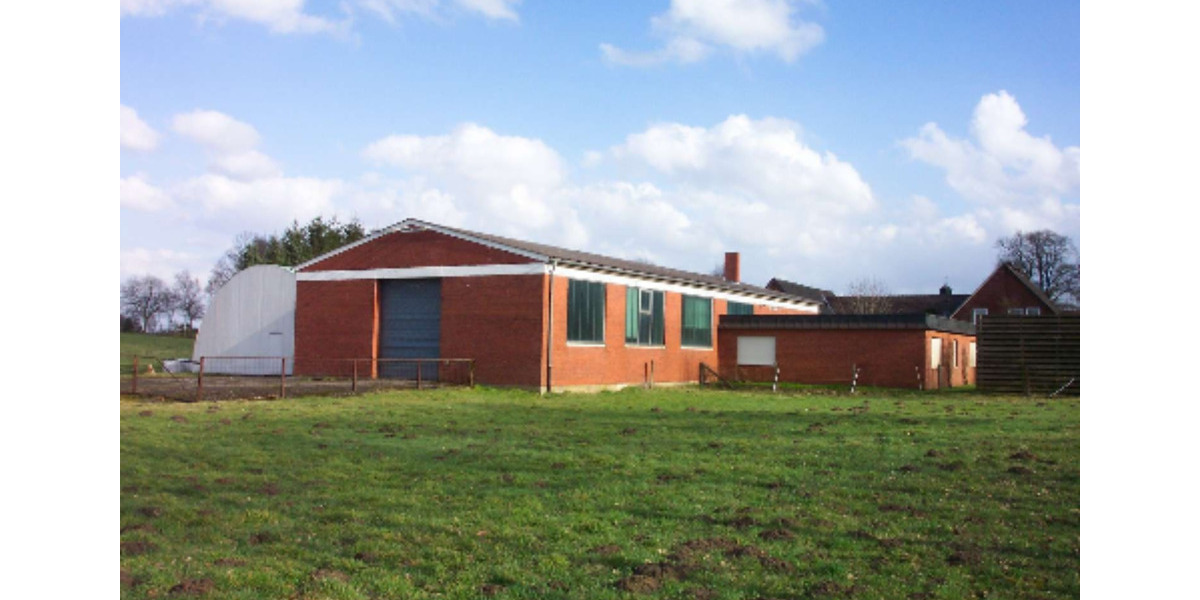 Halle mit Büro in LingenEstringen zimmer