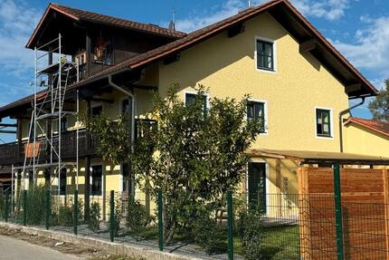 Wohnen auf Zeit Mamming - 8 Zimmer, 20 m&sup2;, 400&euro; | Angebot:26153464