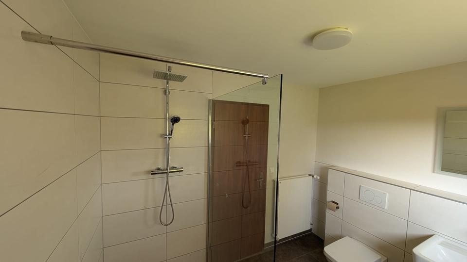 Dachgeschoßwohnung Kraichtal - 3.5 Zimmer, 85 m&sup2;, 1.200&euro; | Angebot:26691360