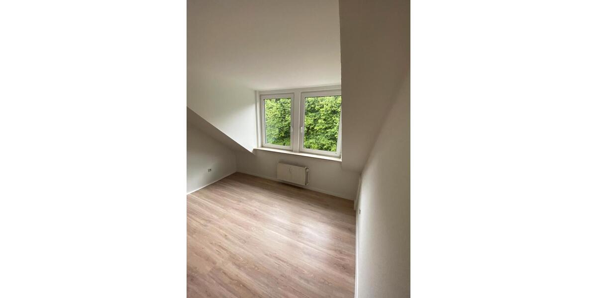 Dachgeschoßwohnung Schleswig - 3.5 Zimmer, 79 m&sup2;, 890&euro; | Angebot:26261929