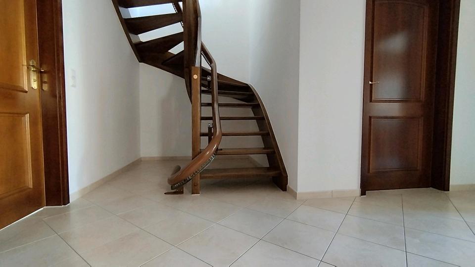 Etagenwohnung Sondershausen - 2 Zimmer, 76 m&sup2;, 530&euro; | Angebot:25403885