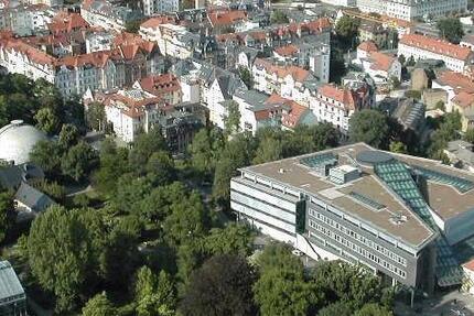Dachatelier mit Garten für Studenten nördlich vom Damenviertel
