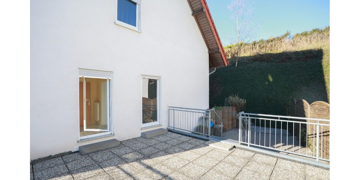 Housing approved: großes Reihenendhaus mit Stellplatz, Galerie & Terrasse über 4 Etagen zu vermieten - Reihenendhaus Queidersbach | Angebot:25181148