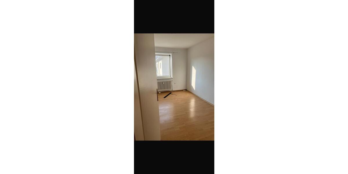 Etagenwohnung Pocking - 3 Zimmer, 67 m&sup2;, 600&euro; | Angebot:24507247