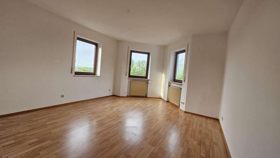 Etagenwohnung Nördlingen - 3 Zimmer, 89 m&sup2;, 755&euro; | Angebot:26481347