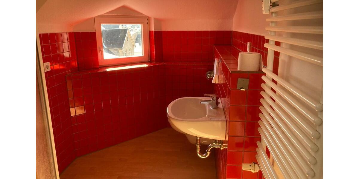 Kleine Dachgeschoßwohnung 1 zimmer