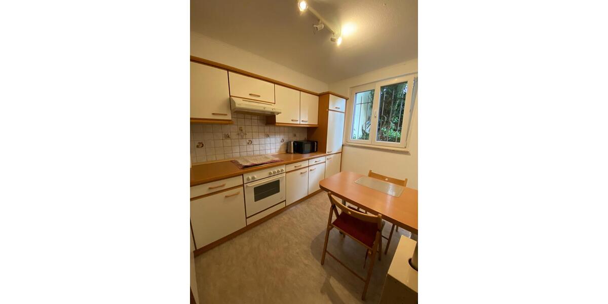 Wohnen auf Zeit Tübingen Lustnau - 16 Zimmer, 50 m&sup2;, 600&euro; | Angebot:24768738