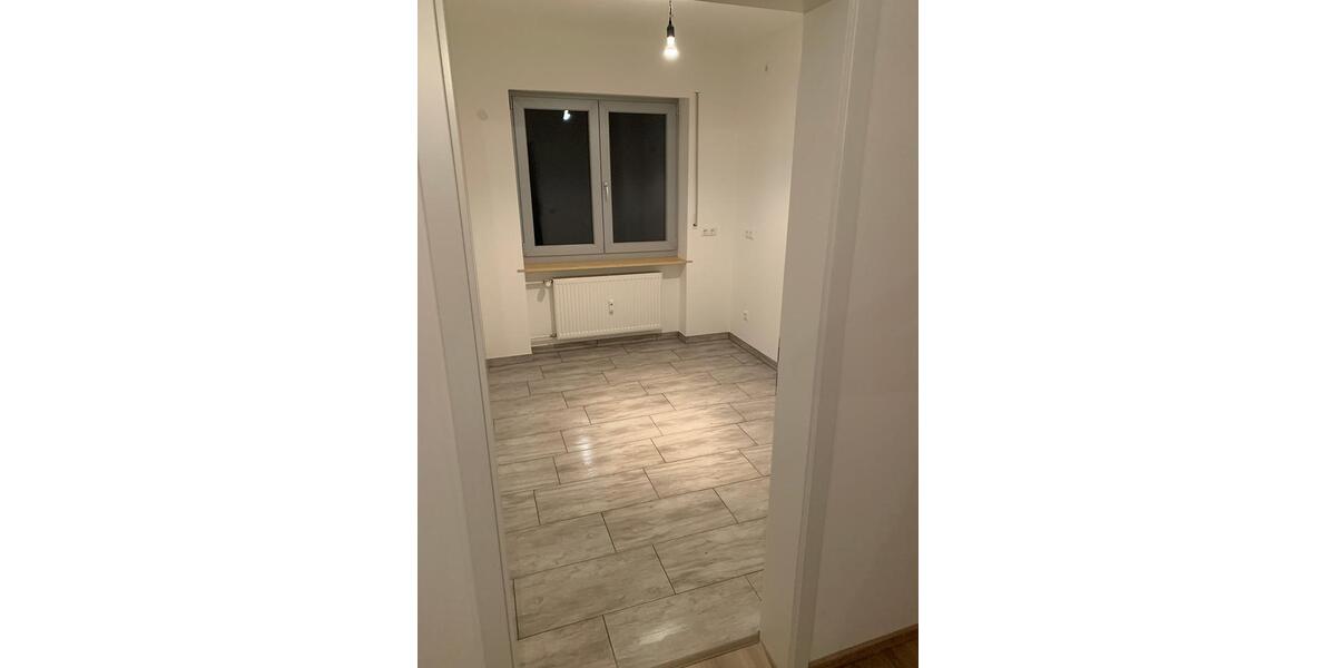 Moderne schöne Wohnung 5 Zimmern Südbalkon Schwarzenfeld 5 zimmer