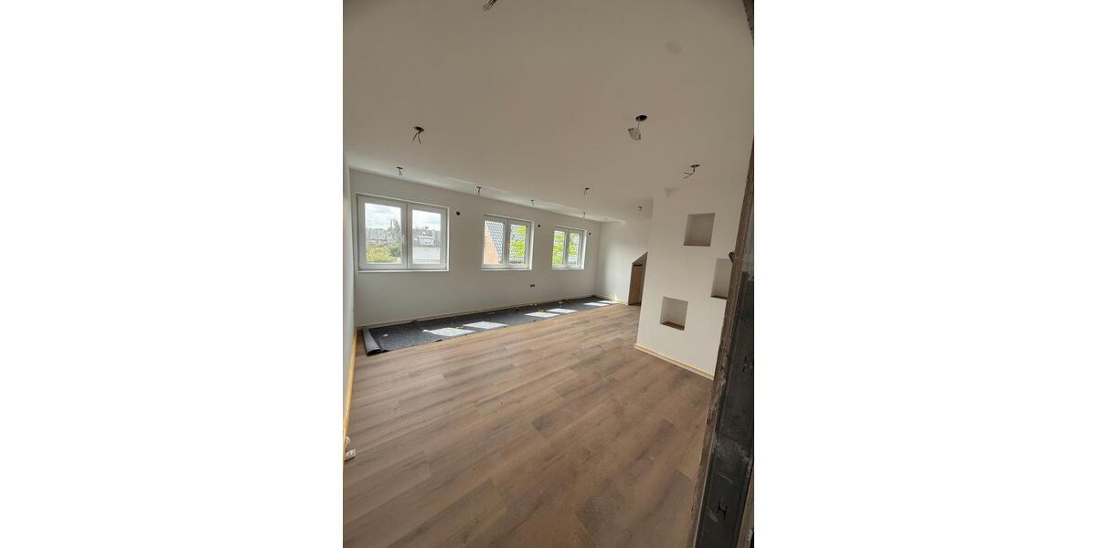 Dachgeschoßwohnung Bocholt Feldmark - 3.5 Zimmer, 85 m&sup2;, 1.150&euro; | Angebot:26703569