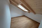 Dachgeschoßwohnung Eichendorf - 2 Zimmer, 98 m&sup2;, 840&euro; | Angebot:26661539