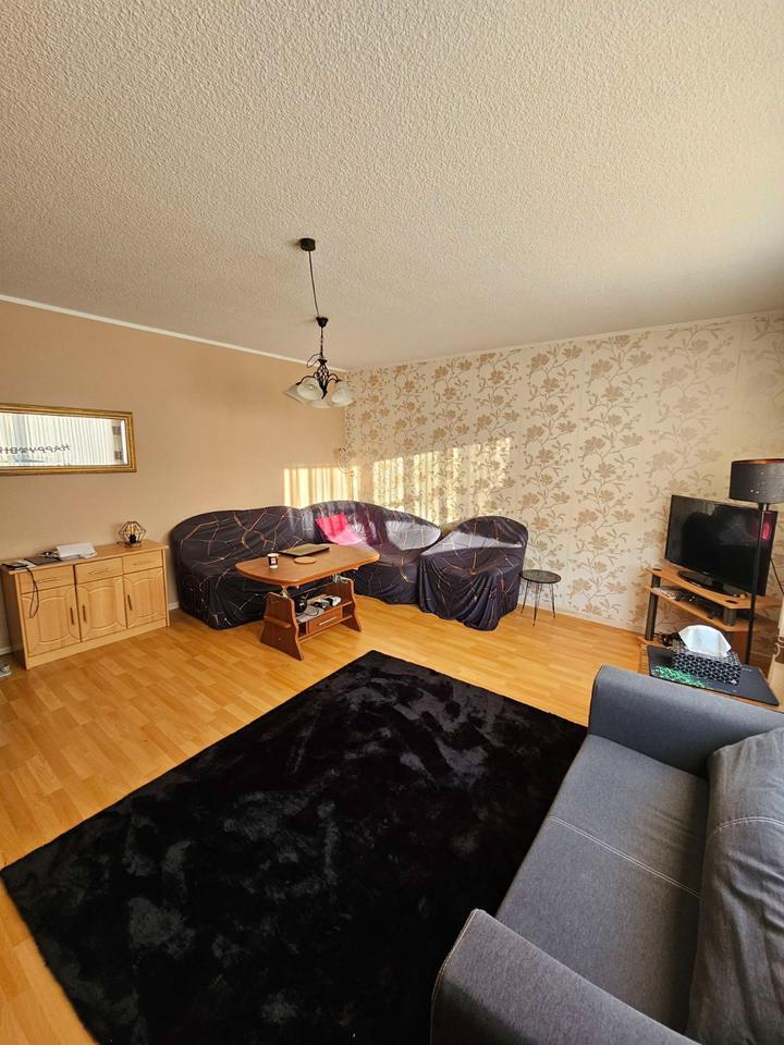 ### charmante 2 Zi. Wohnung mit Küche und Balkon ###