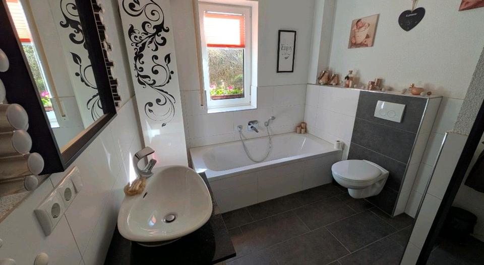 Erdgeschoßwohnung Bad Neustadt an der Saale - 4 Zimmer, 92 m&sup2;, 1.050&euro; | Angebot:26704325