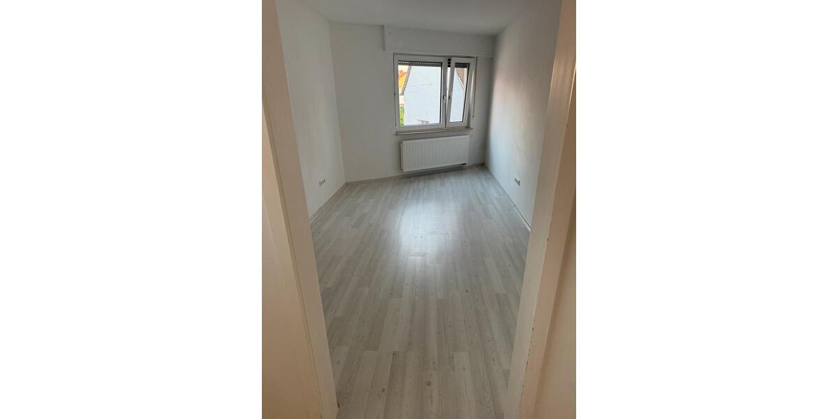 Etagenwohnung Schifferstadt - 2.5 Zimmer, 72 m&sup2;, 900&euro; | Angebot:26679760