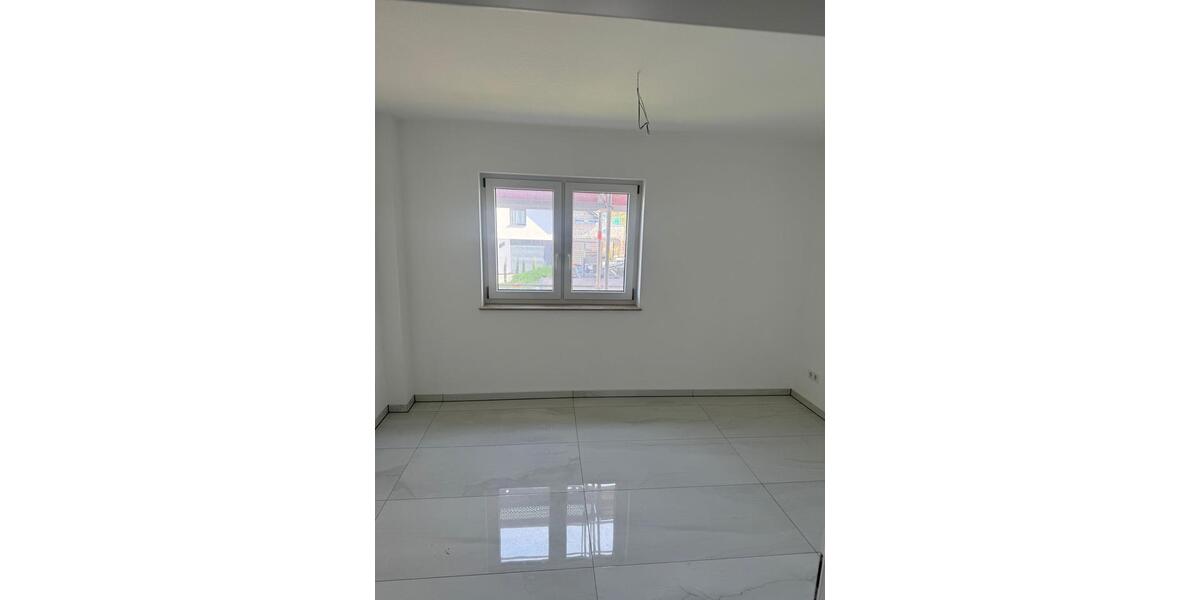 Erdgeschoßwohnung Reichelsheim (Odenwald) - 5 Zimmer, 121 m&sup2;, 1.350&euro; | Angebot:25797018