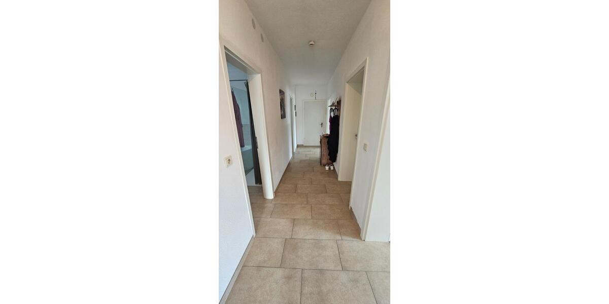 Dachgeschoßwohnung Plattling - 3 Zimmer, 100 m&sup2;, 1.190&euro; | Angebot:24565272