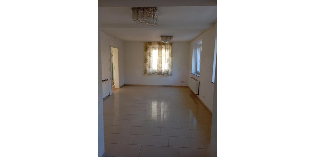 Erdgeschoßwohnung Aalen - 3 Zimmer, 75 m&sup2;, 850&euro; | Angebot:26382637
