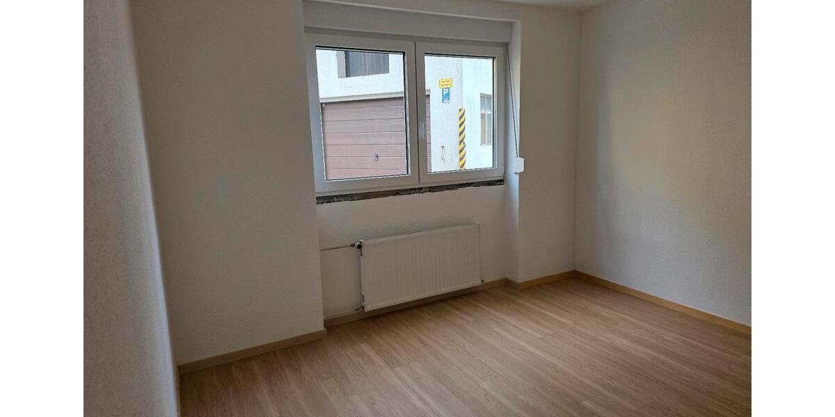 Etagenwohnung Lebach - 3 Zimmer, 77 m&sup2;, 700&euro; | Angebot:24841122